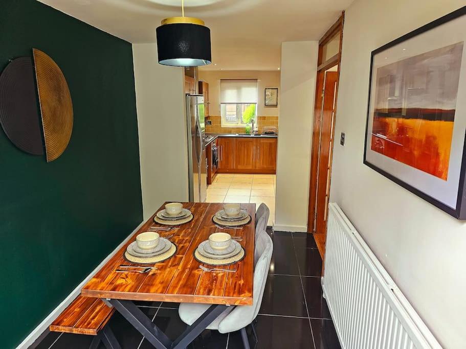 Homebird Property - Buckton House Leeds  Buitenkant foto